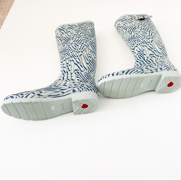 Hunter turquoise printed size 7 rain boots - Picture 5 of 11